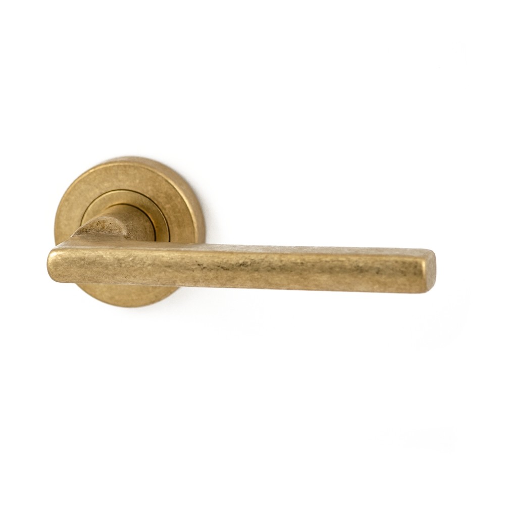 95042011.jpg Deurklink Sara rond rozet Nika getrommeld